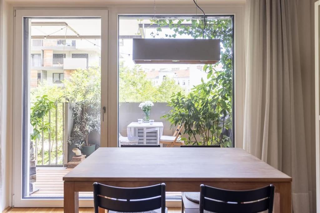 Dream Apartment - Central And Quiet With Ac And Free Parking Garage ウィーン エクステリア 写真