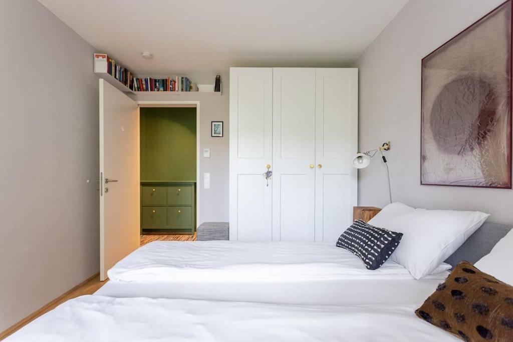 Dream Apartment - Central And Quiet With Ac And Free Parking Garage ウィーン エクステリア 写真