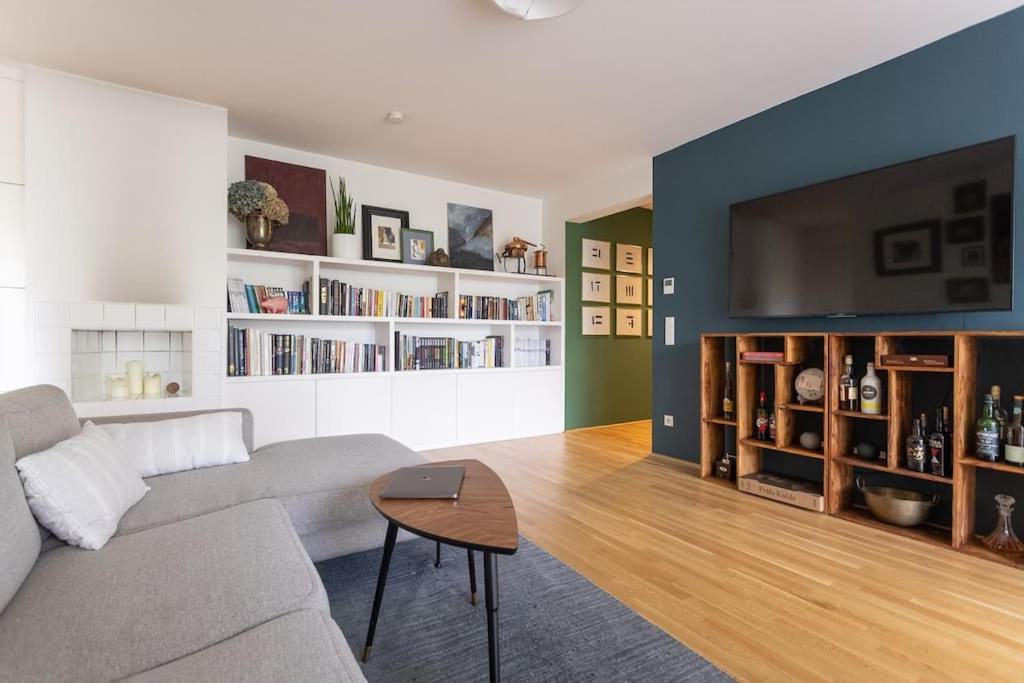 Dream Apartment - Central And Quiet With Ac And Free Parking Garage ウィーン エクステリア 写真