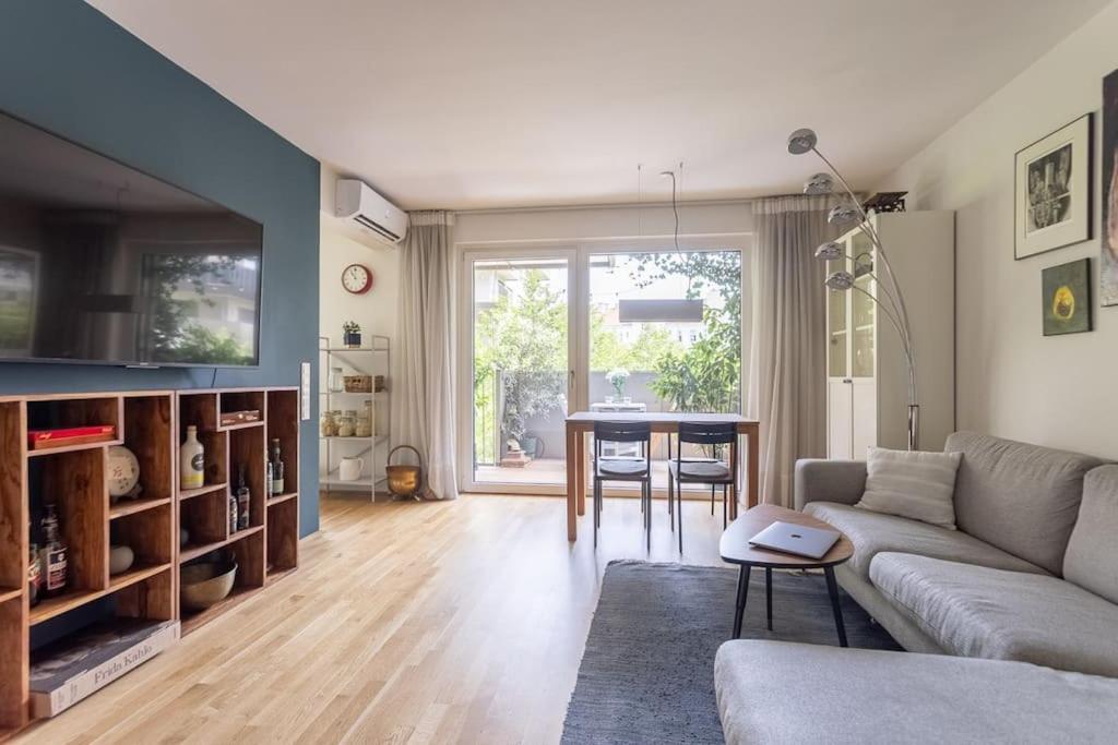 Dream Apartment - Central And Quiet With Ac And Free Parking Garage ウィーン エクステリア 写真